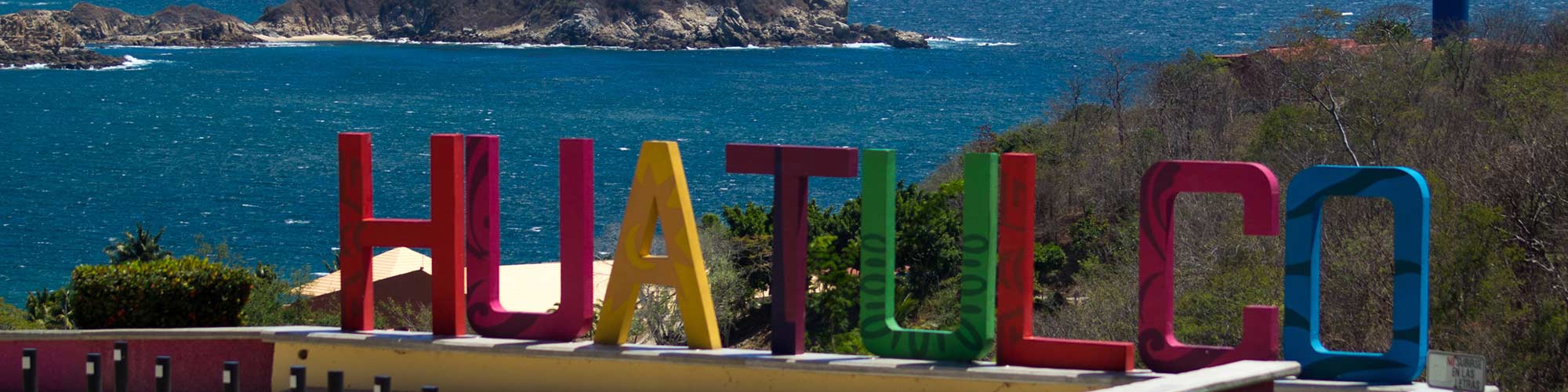 Shoreline of a beautiful tropical beach in Huatulco