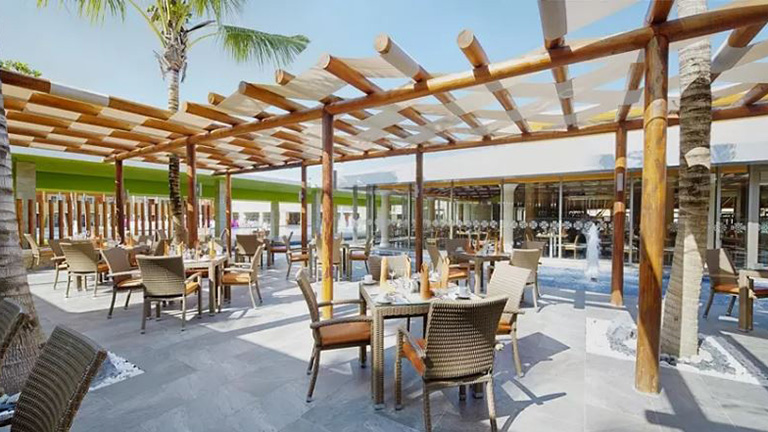 Buffet Patio