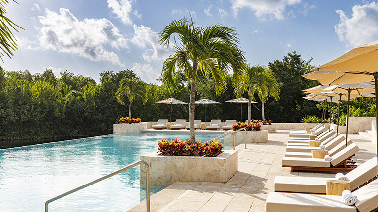 Adult pool