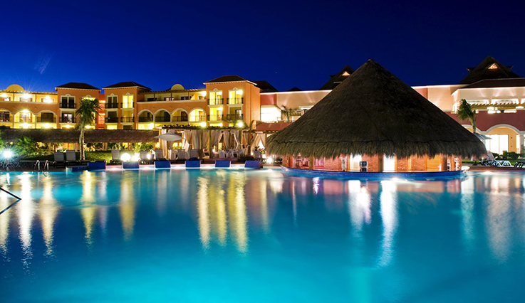 Nightview - pool