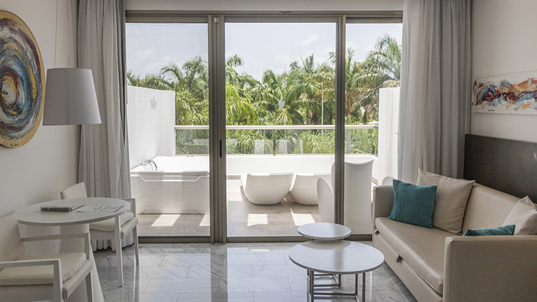 Deluse Junior Suite with Hot Tub
