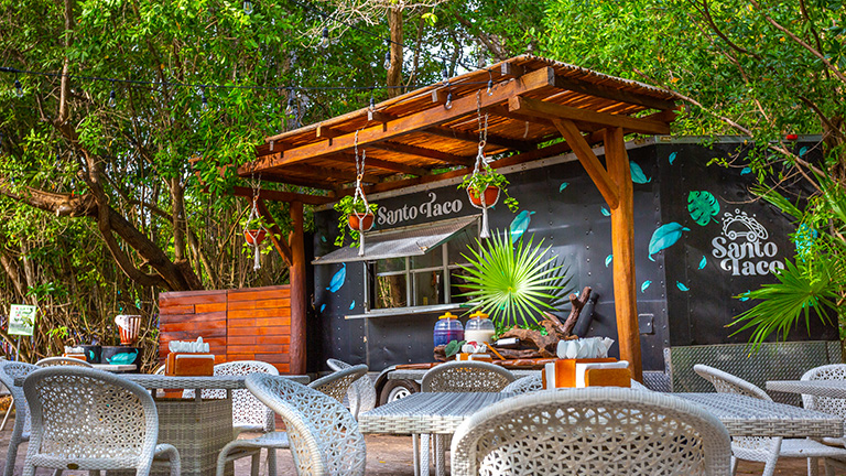 Santo Taco food truck