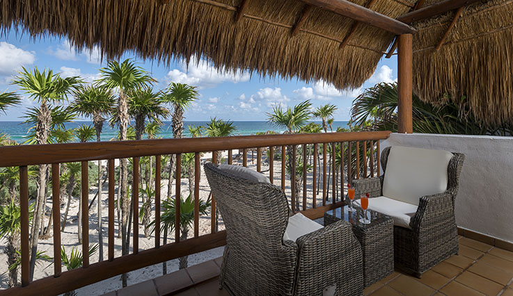 Emerald Junior Suite Oceanfront Emerald Junior Suite Oceanfront