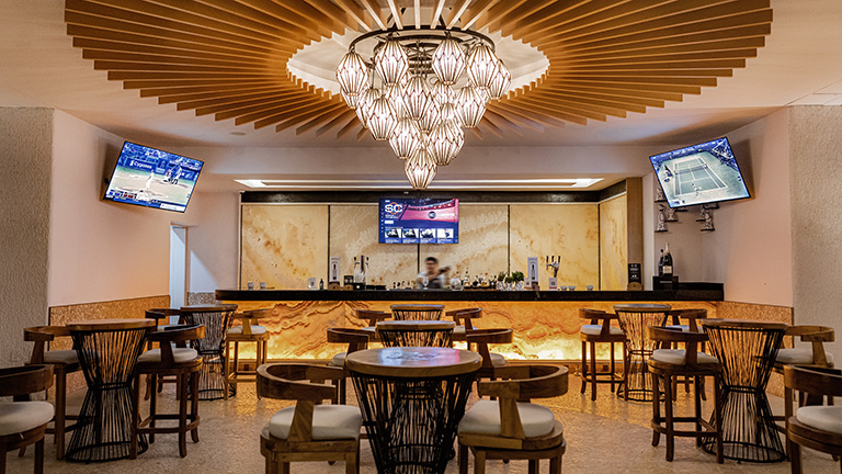 Suspiros Bar