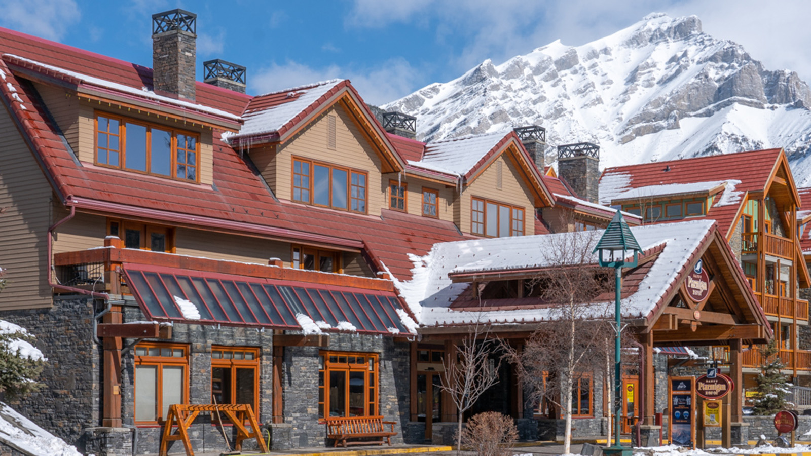 337 Banff Ave, Banff, AB T1L 1H8 337 Banff Ave, Banff, AB T1L 1H8