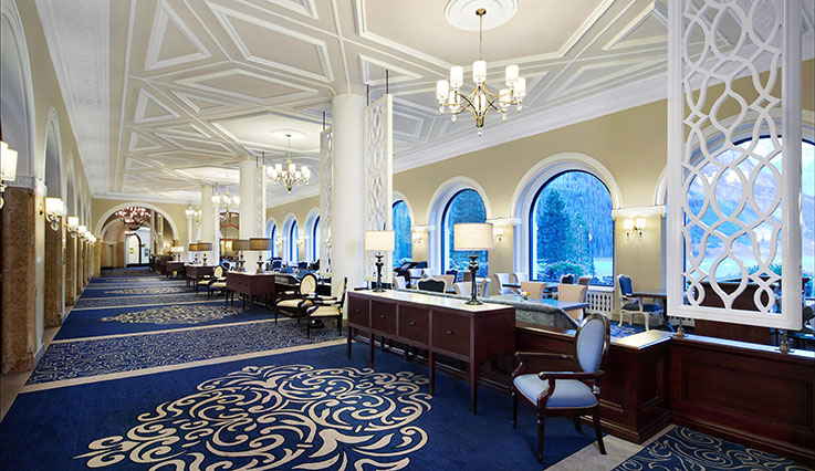 Lakeview Lounge